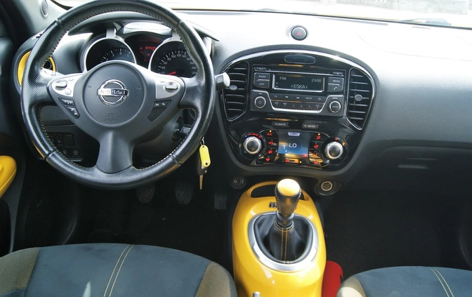 Nissan Juke cena 49900 przebieg: 104000, rok produkcji 2016 z Syców małe 466